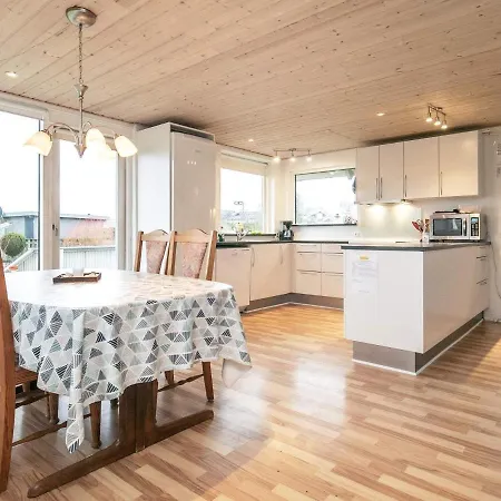 Three-Bedroom Holiday home in Bogense 4