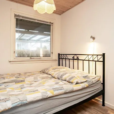 Spacious Holiday Home At Bogense Funen With Indoor Whirlpool בית נופש *
